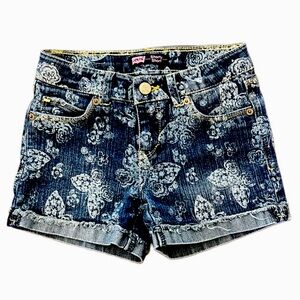 LEVI’S SHORTY SHORT BUTTERFLY PRINT CUFFED STRETCH DENIM W/ ADJUSTABLE WAIST